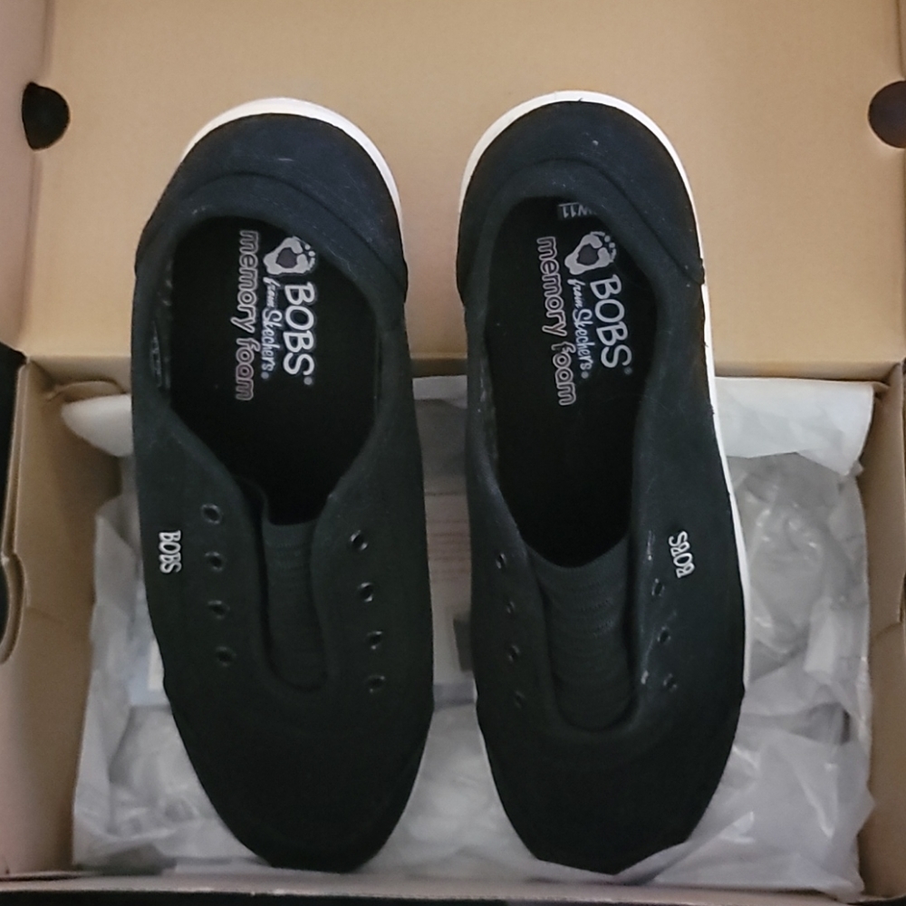 Sketchers Bob's Walkway Women's size 11 NIB